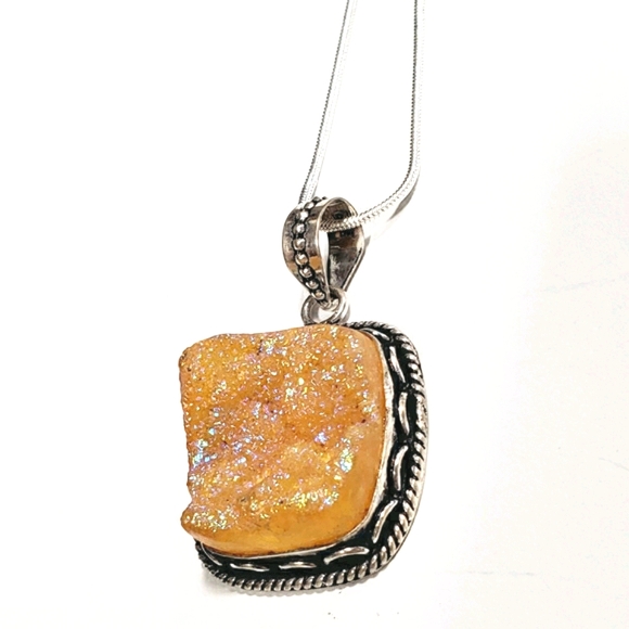 Sunflower Yellow Gold Sparkle Druzy Gemstones - Picture 11 of 12